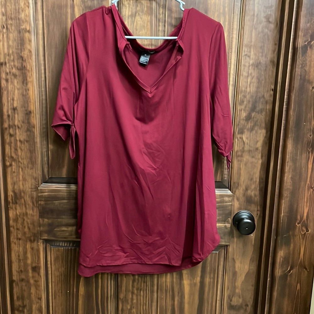 Short sleeve dressy womens shirt